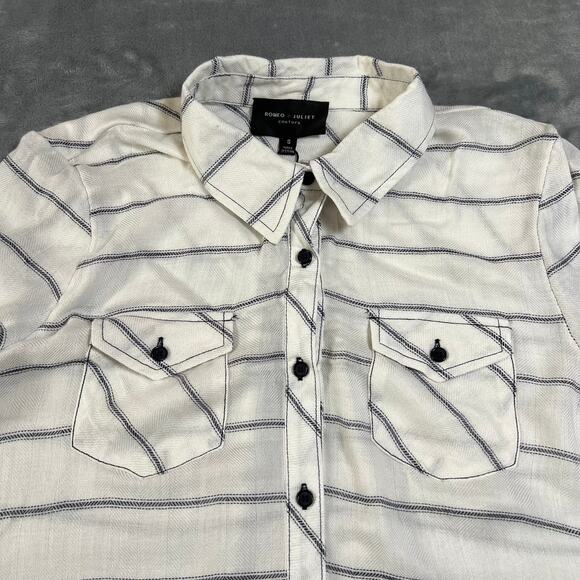 Romeo & Juliet Couture Stripe Lightweight Button Up Shirt Size Small NEW Coastal - Picture 3 of 8